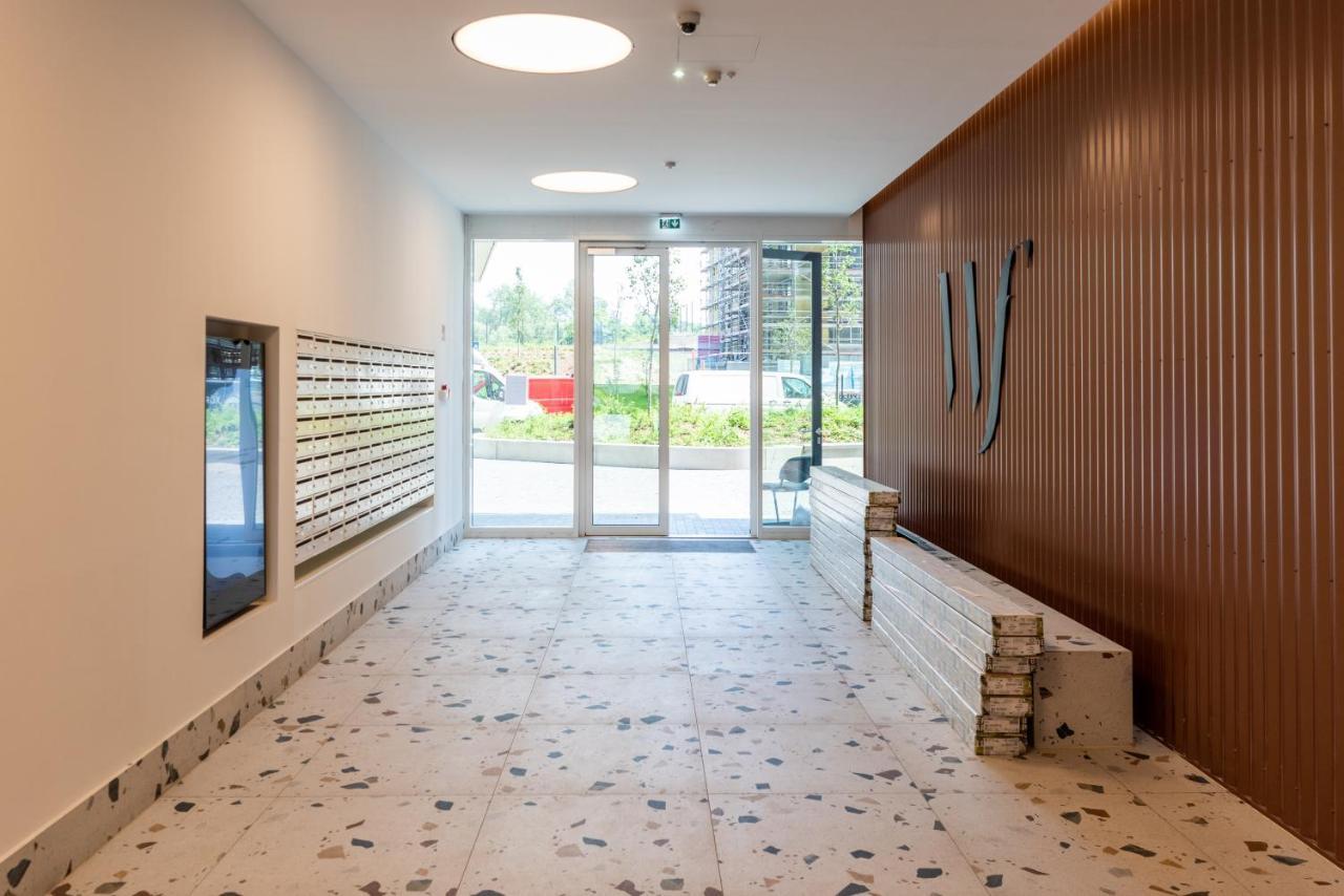 Sweet Home Studio: Mountain View Retreat with Parking Budapest Exterior photo